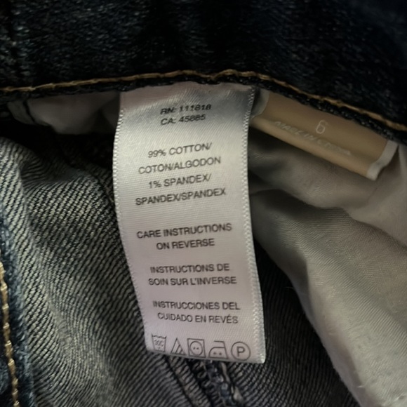 🥂🍾 Host pick EUC Michael Kors Jeans 6 - Picture 4 of 5